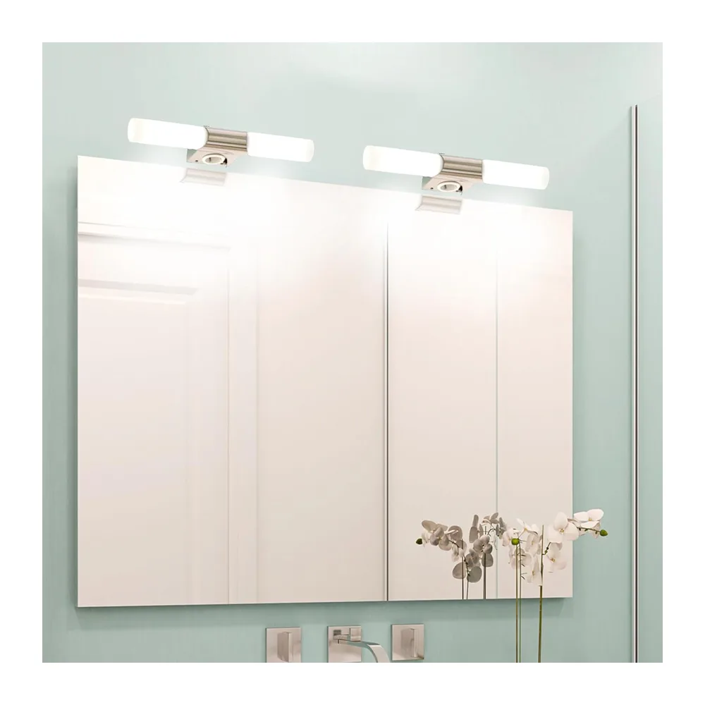 B.K.Licht - Applique miroir avec prise de courant, couleur de lumière blanc chaud, interrupteur à bascule, applique miroir salle de bain, miroir lampe, applique lampe, 44,5x6x11 cm, chrome [Classe énergétique F]